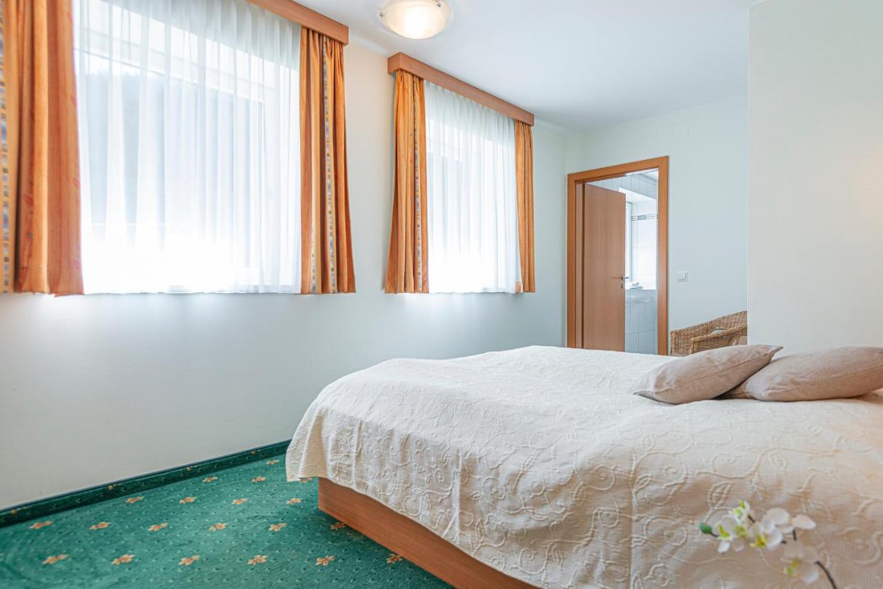 Aparthotel Schillerhof Bad Gastein Bagian luar foto